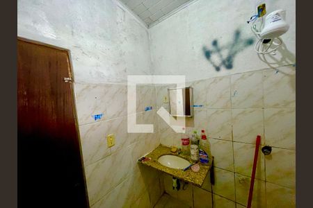 Banheiro de casa para alugar com 2 quartos, 224m² em Jardim Presidente Dutra, Guarulhos