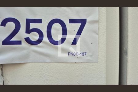 Placa de casa à venda com 2 quartos, 191m² em Jardim do Mirante, Santo André