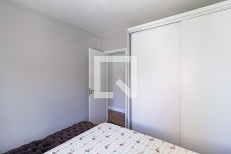 Quarto 1 de apartamento para alugar com 2 quartos, 65m² em Jardim Santa Tereza, Carapicuíba