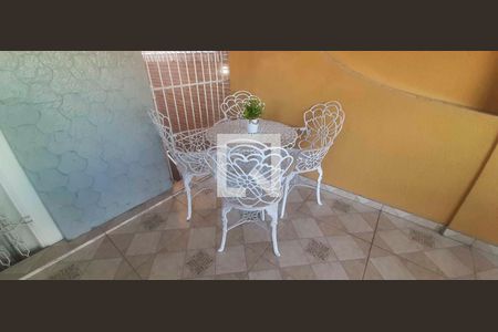 Casa à venda com 3 quartos, 158m² em Jaguaribe, Osasco