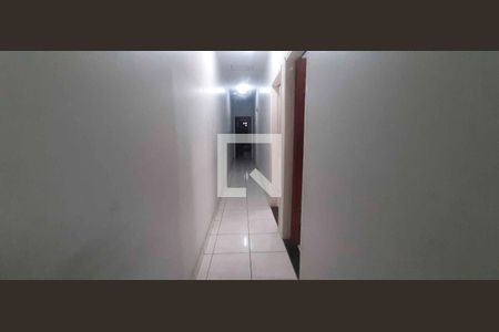 Corredor  de casa à venda com 3 quartos, 158m² em Jaguaribe, Osasco