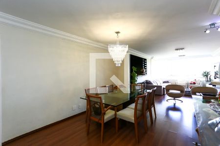 Sala de apartamento à venda com 3 quartos, 150m² em Paraíso do Morumbi, São Paulo