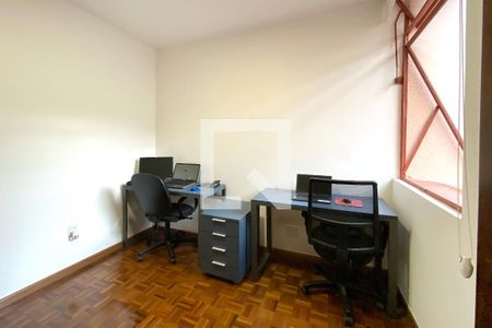 Quarto 2 de apartamento para alugar com 2 quartos, 74m² em Nova Floresta, Belo Horizonte