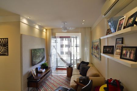 Sala de apartamento à venda com 2 quartos, 85m² em Barra da Tijuca, Rio de Janeiro