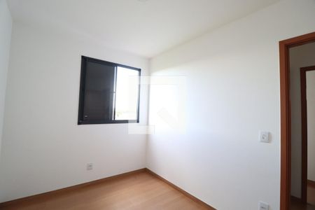 Quarto 1 de apartamento para alugar com 2 quartos, 56m² em Shopping Park, Uberlândia