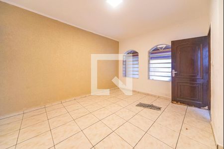 Sala de casa para alugar com 2 quartos, 125m² em Vila Claudio, Santo André