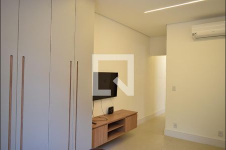 Quarto de casa para alugar com 1 quarto, 34m² em Alto de Pinheiros, São Paulo
