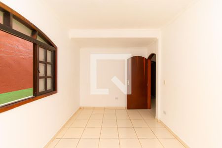 Quarto 1 de casa para alugar com 2 quartos, 80m² em Vila Tolstoi, São Paulo