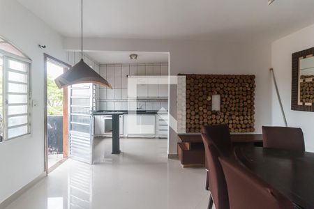 Sala de casa para alugar com 1 quarto, 40m² em Cezar de Souza, Mogi das Cruzes