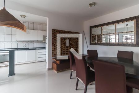 Sala de casa para alugar com 1 quarto, 40m² em Cezar de Souza, Mogi das Cruzes