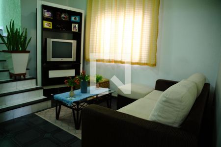 Sala de TV  de casa à venda com 3 quartos, 187m² em Jardim Palermo, São Bernardo do Campo