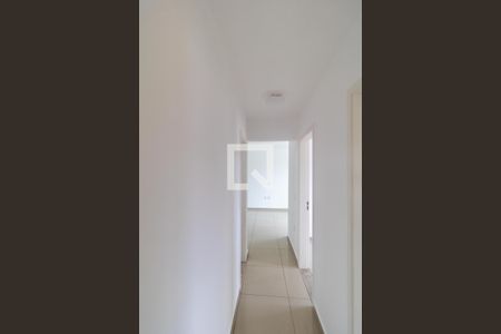 Corredor de apartamento à venda com 3 quartos, 69m² em Parque Beatriz, Campinas