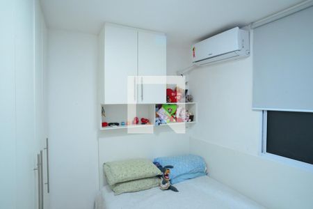 Quarto 1 de apartamento para alugar com 2 quartos, 63m² em Itanhangá, Rio de Janeiro