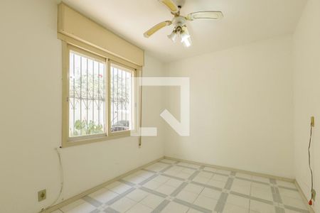 quarto 1 - 1 andar  de casa à venda com 5 quartos, 237m² em Rio Branco, Porto Alegre