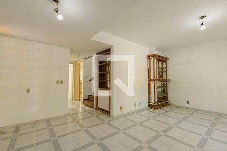 Sala de casa à venda com 5 quartos, 237m² em Rio Branco, Porto Alegre