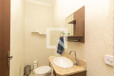 Lavabo de casa à venda com 3 quartos, 130m² em Vila Carmosina, São Paulo