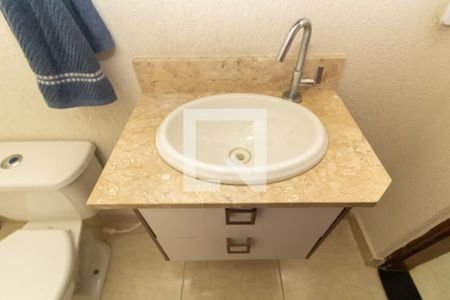 Lavabo de casa à venda com 3 quartos, 130m² em Vila Carmosina, São Paulo