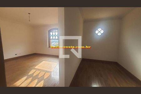 Casa à venda com 4 quartos, 500m² em Jardim Leonor, São Paulo