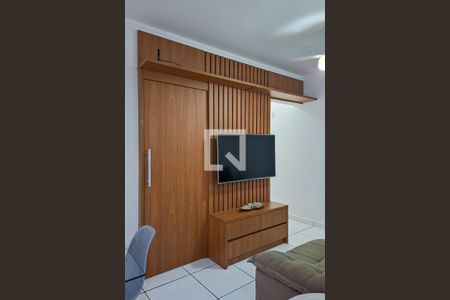 Sala  de apartamento para alugar com 2 quartos, 75m² em Vila Caiçara, Praia Grande