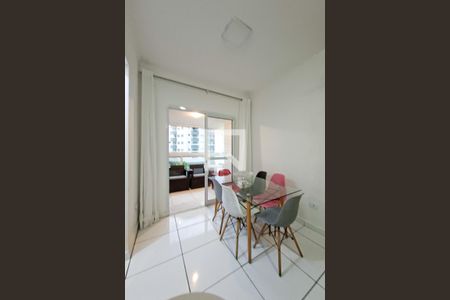 Sala de apartamento para alugar com 2 quartos, 75m² em Vila Caiçara, Praia Grande