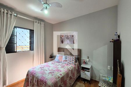 Quarto 1  de casa para alugar com 4 quartos, 160m² em Parque Jambeiro, Campinas