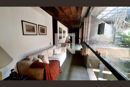 Casa à venda com 2 quartos, 650m² em Jardim Guedala, São Paulo