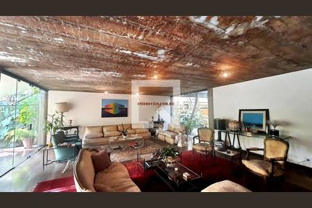 Casa à venda com 2 quartos, 650m² em Jardim Guedala, São Paulo