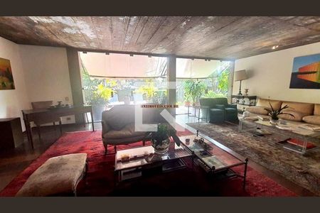 Casa à venda com 2 quartos, 650m² em Jardim Guedala, São Paulo