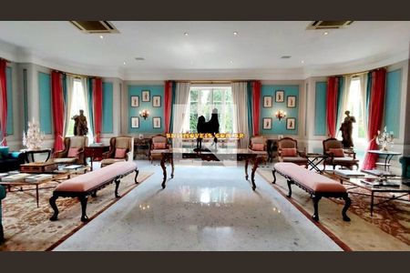 Casa à venda com 5 quartos, 200m² em Morumbi, São Paulo