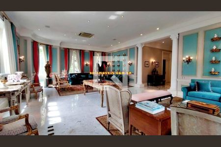 Casa à venda com 5 quartos, 200m² em Morumbi, São Paulo