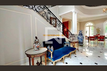 Casa à venda com 5 quartos, 200m² em Morumbi, São Paulo