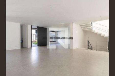 Casa à venda com 4 quartos, 845m² em Chácara Santo Antônio, São Paulo