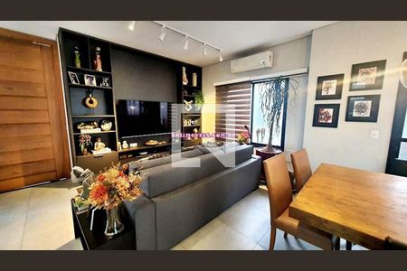 Casa à venda com 3 quartos, 260m² em Indianópolis, São Paulo