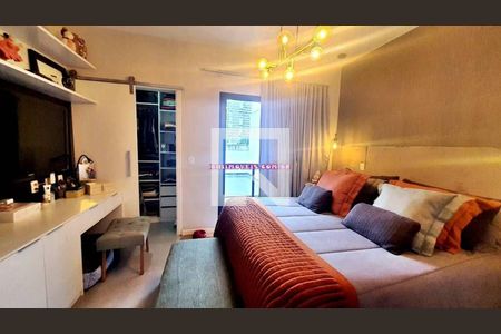 Casa à venda com 3 quartos, 260m² em Indianópolis, São Paulo