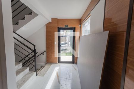 Hall de entrada de apartamento à venda com 3 quartos, 207m² em Concórdia, Belo Horizonte