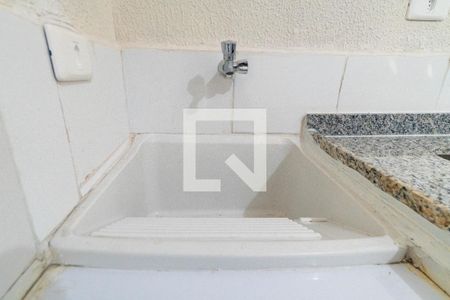 Cozinha e Área de Serviço de casa para alugar com 1 quarto, 50m² em Parque Jabaquara, São Paulo