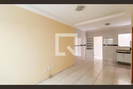 Sala/Cozinha de casa de condomínio para alugar com 2 quartos, 54m² em Vila Ponte Rasa, São Paulo