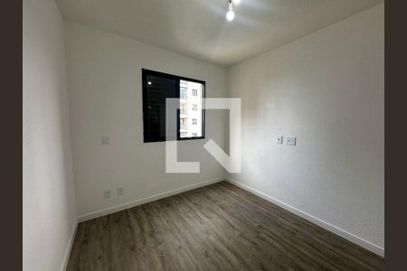 Quarto de apartamento para alugar com 2 quartos, 56m² em Jardim Maria Helena, Barueri