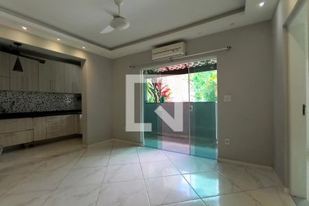 Sala de casa de condomínio à venda com 2 quartos, 96m² em Freguesia (jacarepaguá), Rio de Janeiro