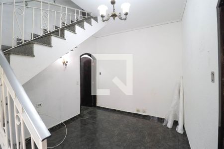 Casa para alugar com 3 quartos, 240m² em Jardim Jacana, São Paulo