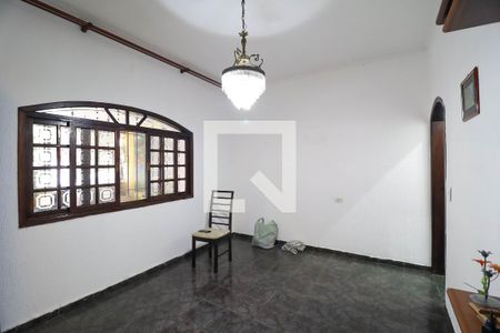 Casa para alugar com 3 quartos, 240m² em Jardim Jacana, São Paulo