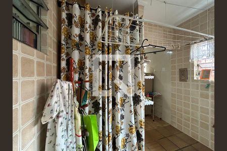 Área de Serviço de casa para alugar com 4 quartos, 400m² em Vila dos Remedios, São Paulo