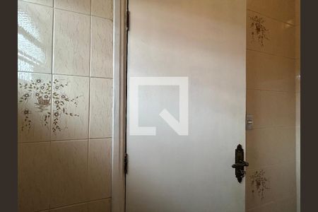 Lavabo de casa para alugar com 4 quartos, 400m² em Vila dos Remedios, São Paulo