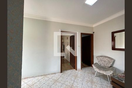 Sala de entrada de casa para alugar com 4 quartos, 400m² em Vila dos Remedios, São Paulo