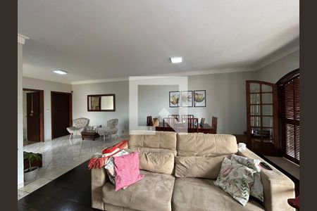 Sala de casa para alugar com 4 quartos, 400m² em Vila dos Remedios, São Paulo