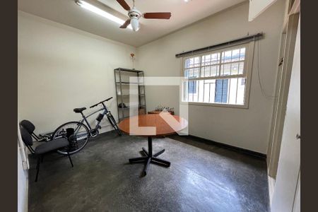 Quarto 1 de casa à venda com 5 quartos, 160m² em Vila Pirajussara, São Paulo