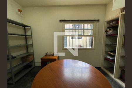 Quarto 1 de casa à venda com 5 quartos, 160m² em Vila Pirajussara, São Paulo