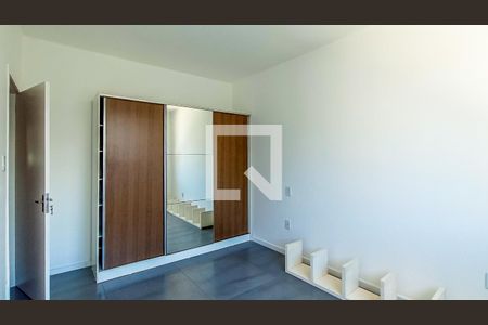 Quarto  de apartamento à venda com 1 quarto, 52m² em Menino Deus, Porto Alegre