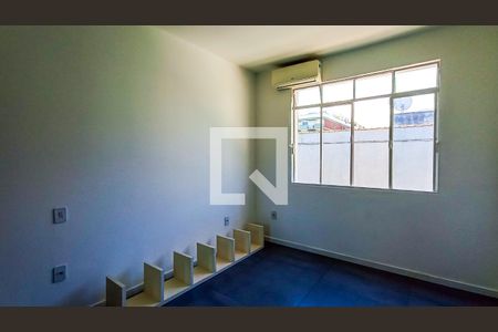 Quarto  de apartamento à venda com 1 quarto, 52m² em Menino Deus, Porto Alegre