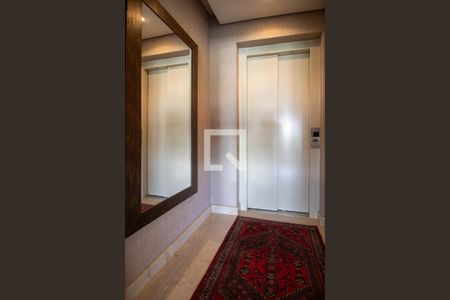 Hall Privativo  de apartamento à venda com 3 quartos, 119m² em Parque do Morumbi, São Paulo